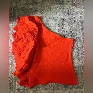 BY ANTHROPOLOGIE ONE SHOULDER RUFFLE TOP